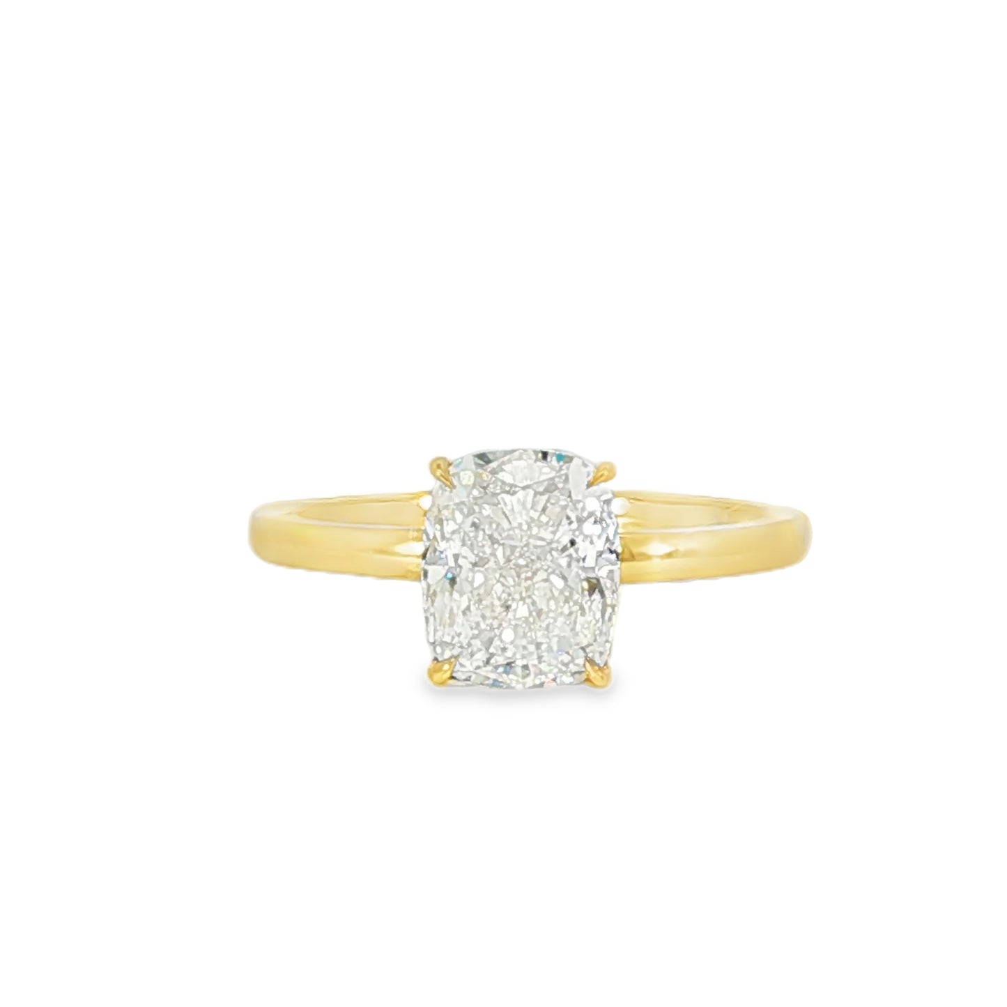 18K Yellow Gold 2.13 ct G/VS2 Cushion Ontaango Solitaire Ring Set