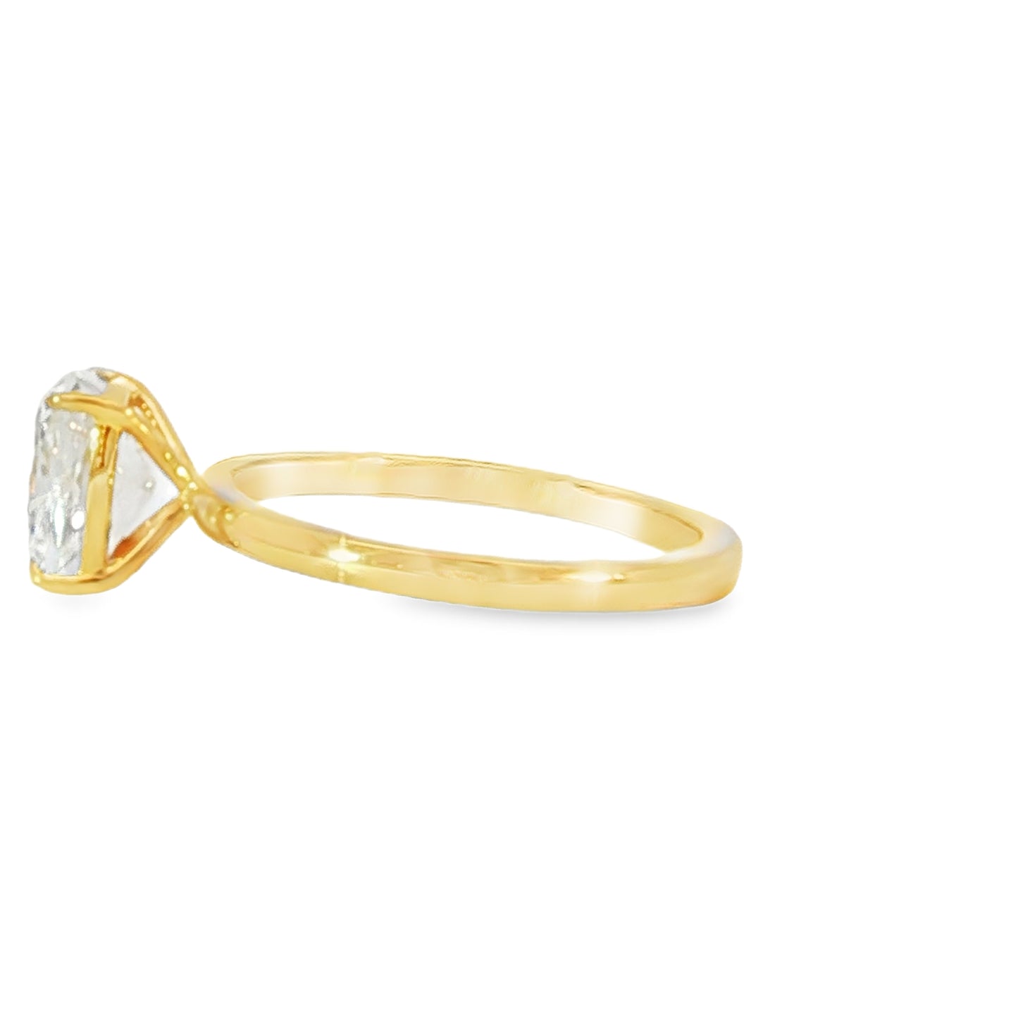 18KY 2.13ct Cushion Ontaango Solitaire