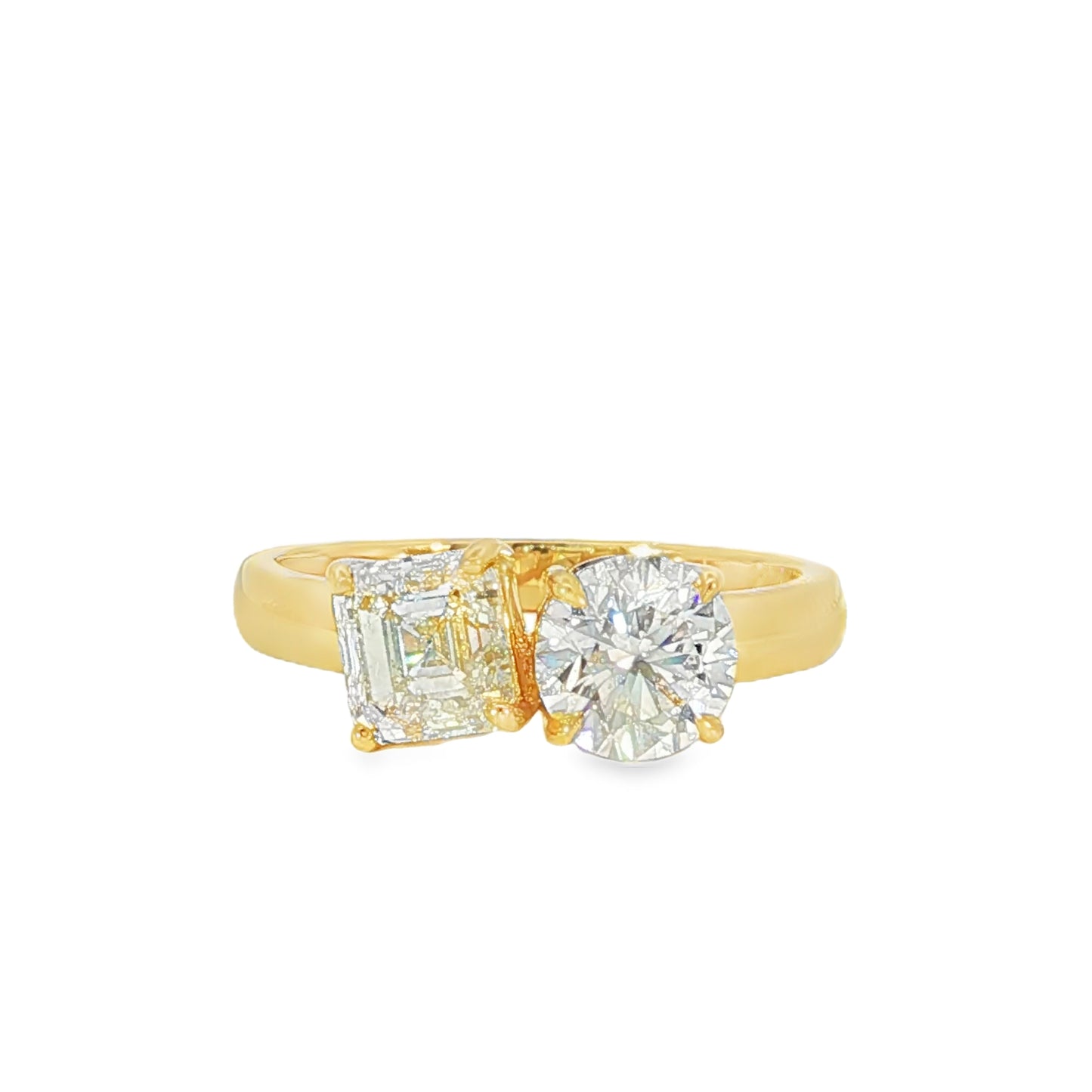 18KY Asscher & Round Toi et Moi Ring