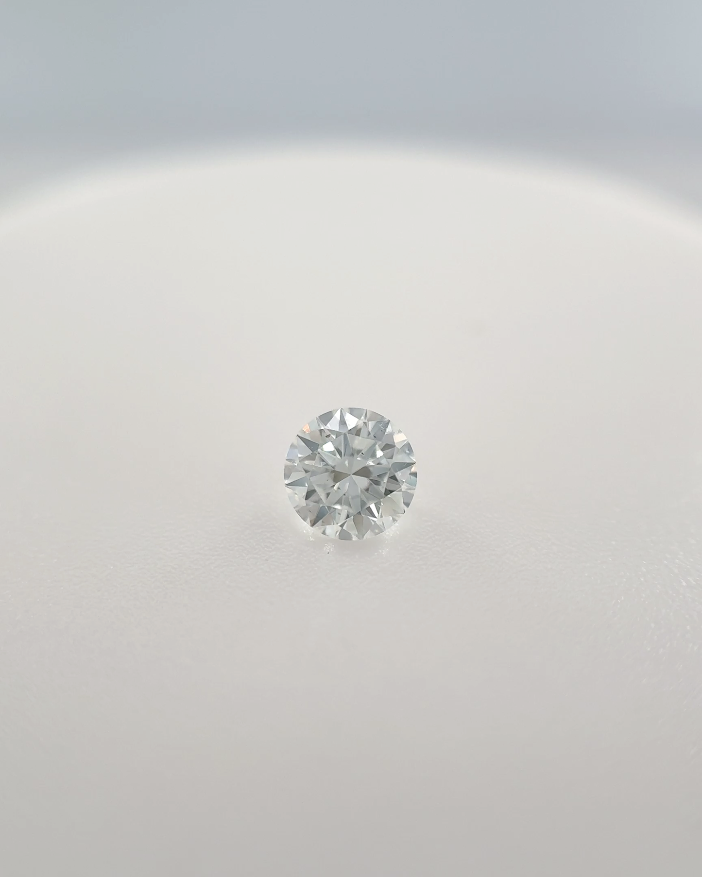 0.33 Carat G-SI1 Round Cut Diamond