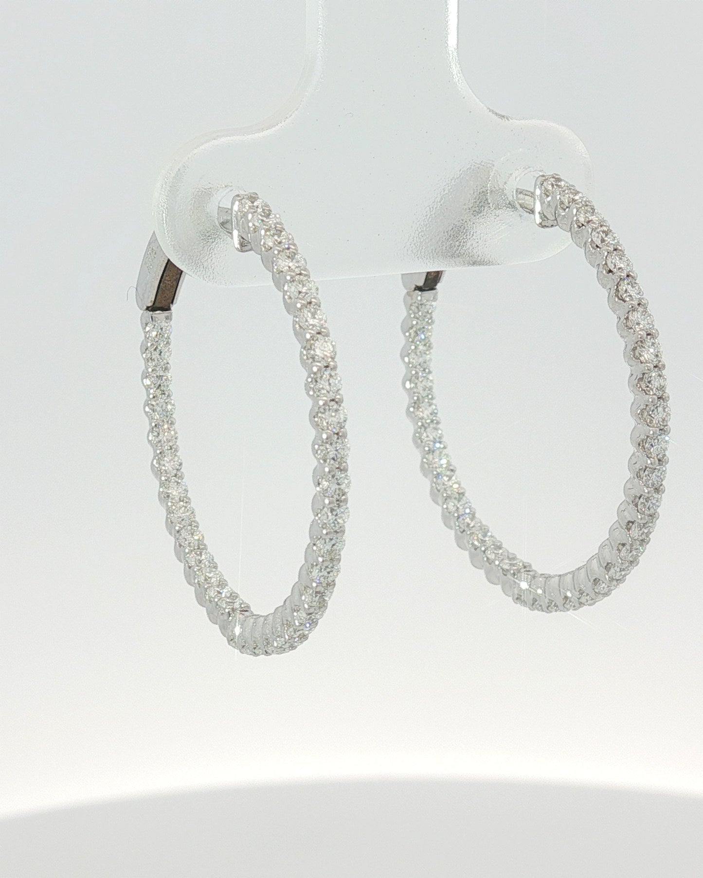 18K Gold 1.05 ct Round Diamond Hoop Earrings