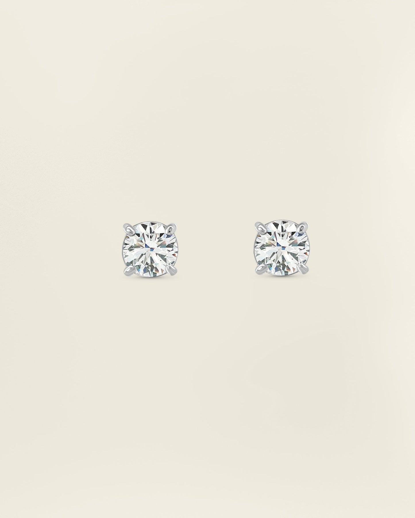 18K White Gold 1.00 ct Round Diamond Solitaire Studs