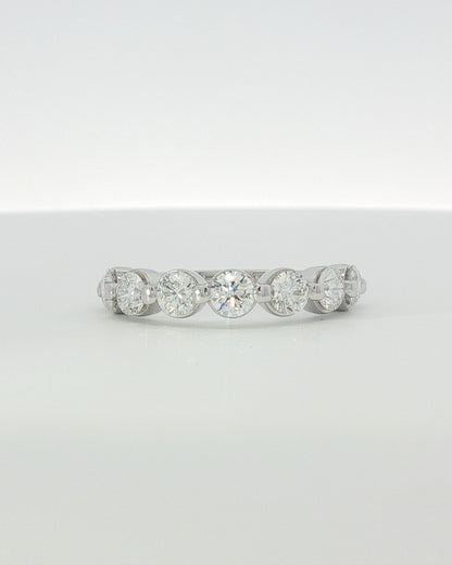 18K White Gold 1.50 ctw Seven Stone Shared Prong Diamond Band