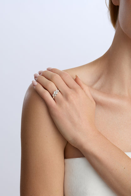 18K White Gold 2.03 ct Three Stone Emerald Cut Diamond Ring