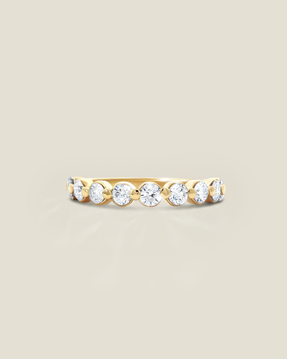 18K Yellow Gold 0.90 ctw Nine Stone Shared Prong Diamond Band