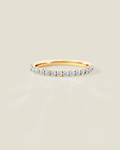 18K Yellow Gold 2.56 ctw G/VS2 Cushion Ontaango Solitaire Ring Set