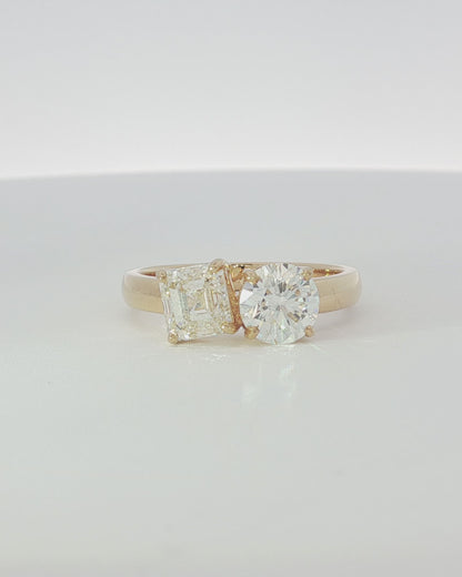 18K Yellow Gold 2.17 ctw Asscher & Round Toi et Moi Ring
