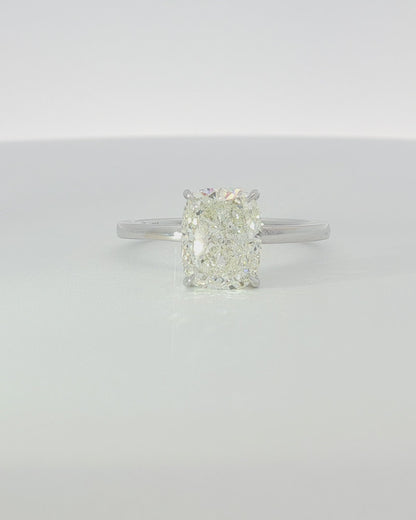 18K White Gold 2.95 ctw L/VS2 Cushion Ontaango Solitaire Ring Set